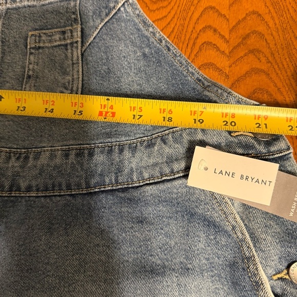 NEW Lane Bryant Boyfriend Short Denim Distressed Overalls Shortalls Sz 18 Casual - Picture 13 of 14